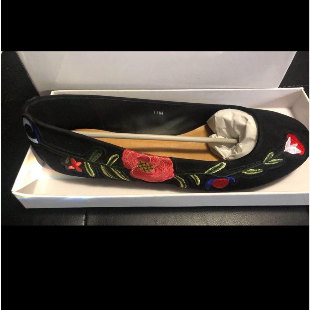 Brand new still in the box flat shoes